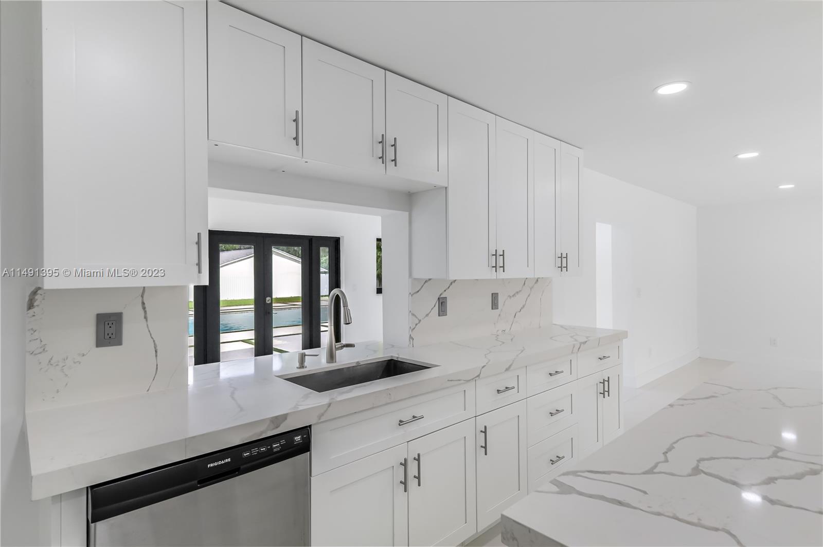 BIRD ROAD FARMSITES - Residential