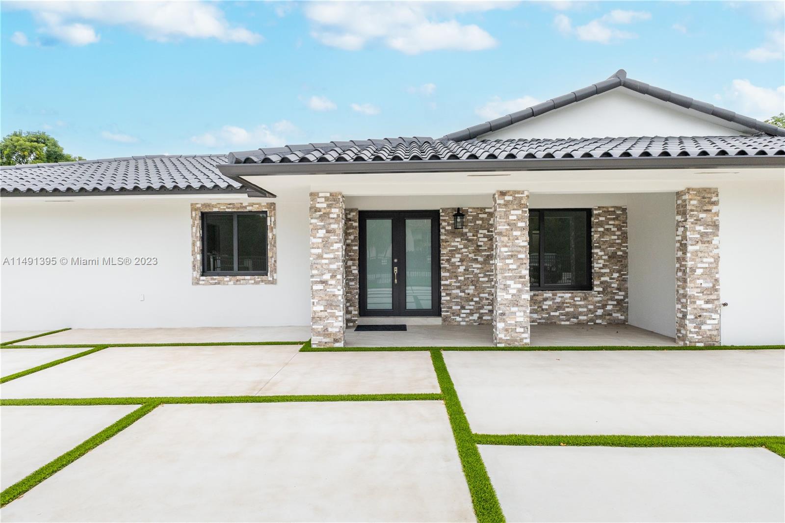 BIRD ROAD FARMSITES - Residential