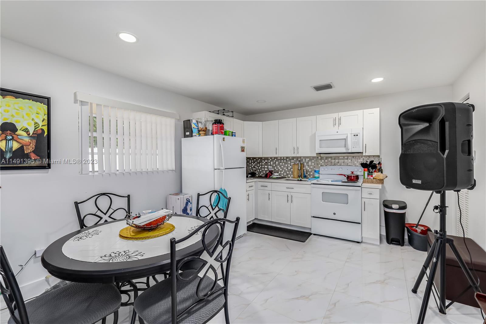 BIRD ROAD FARMSITES - Residential