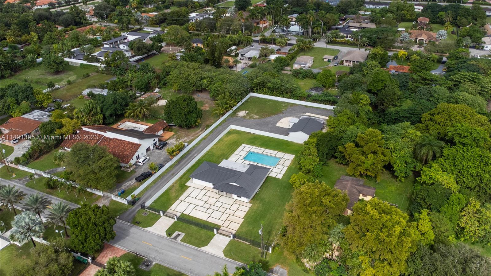 BIRD ROAD FARMSITES - Residential