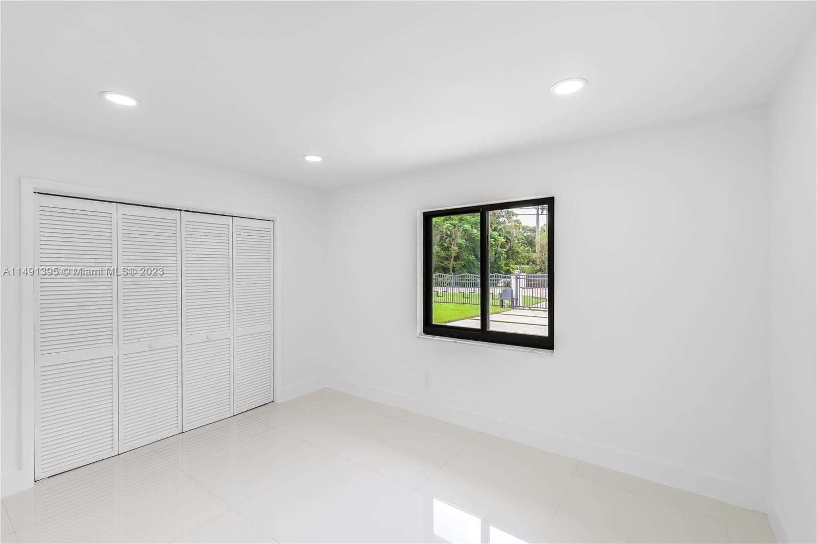 BIRD ROAD FARMSITES - Residential