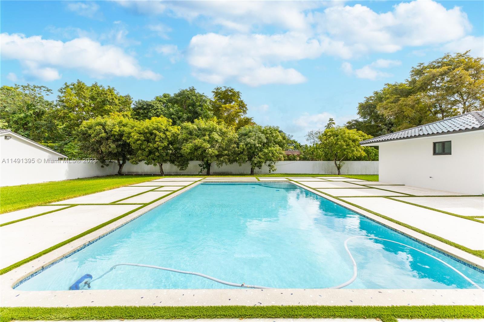 BIRD ROAD FARMSITES - Residential