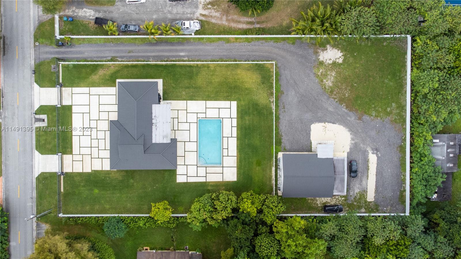 BIRD ROAD FARMSITES - Residential