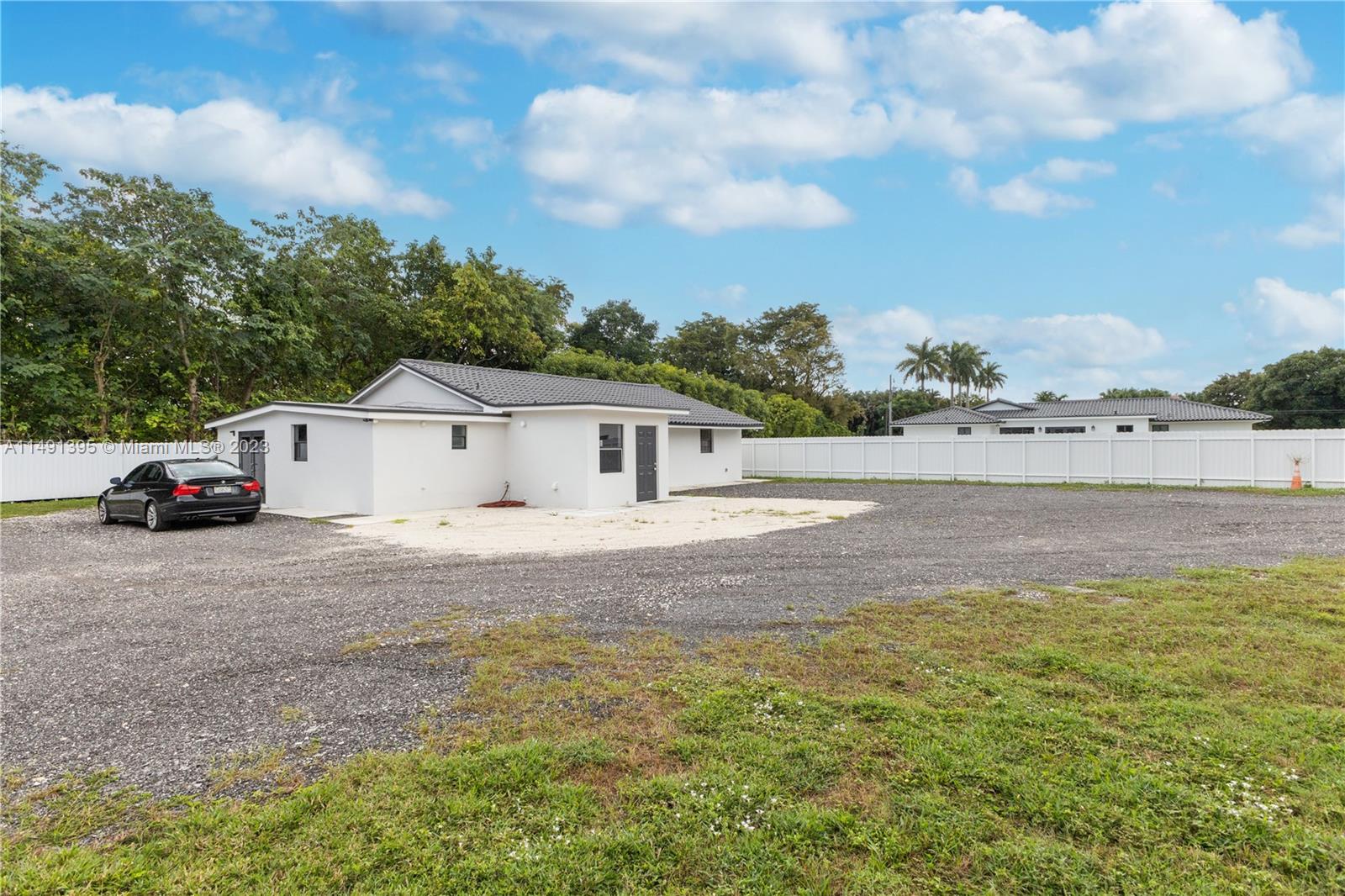 BIRD ROAD FARMSITES - Residential