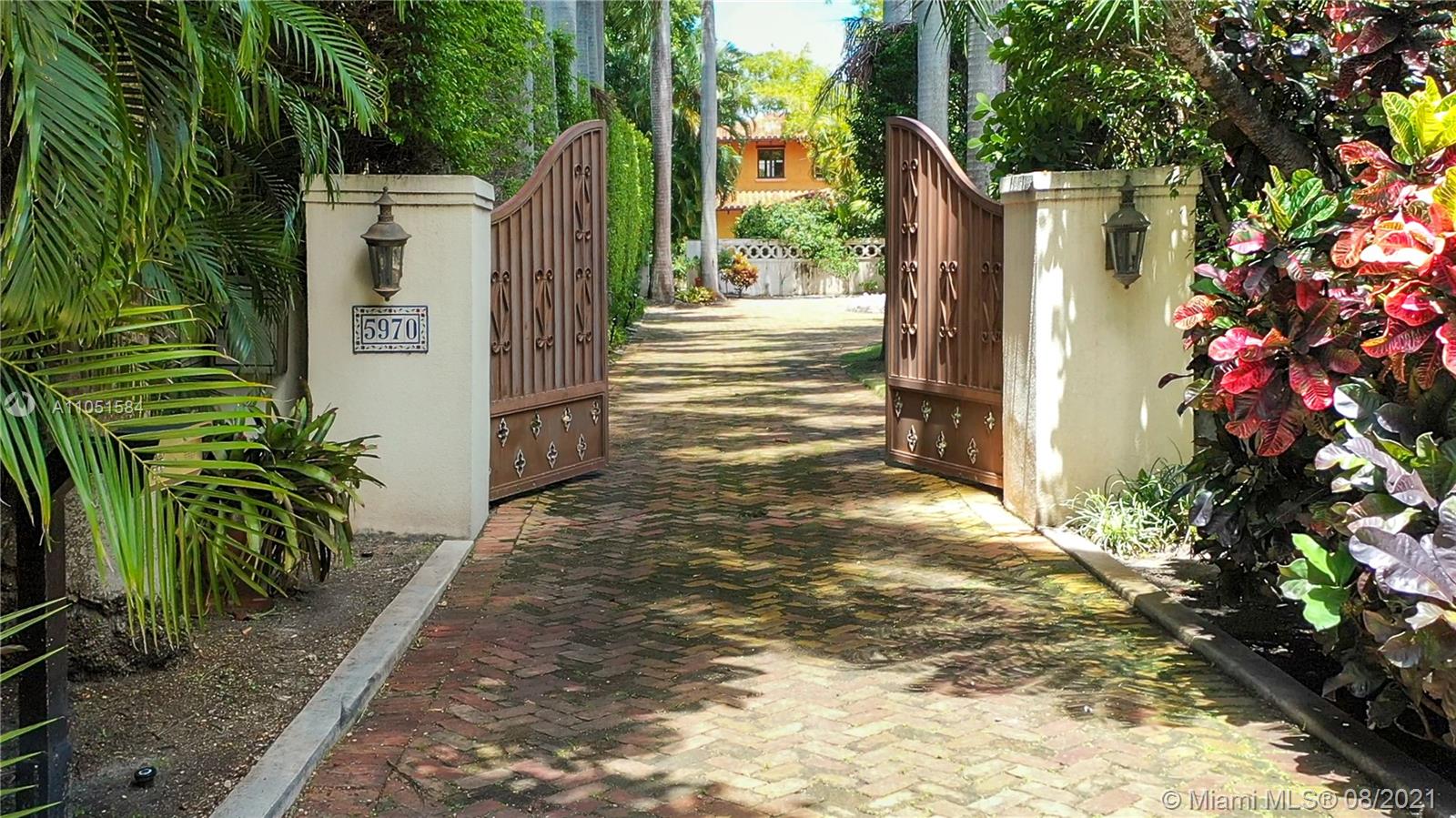 LA GORCE GOLF SUB - Residential