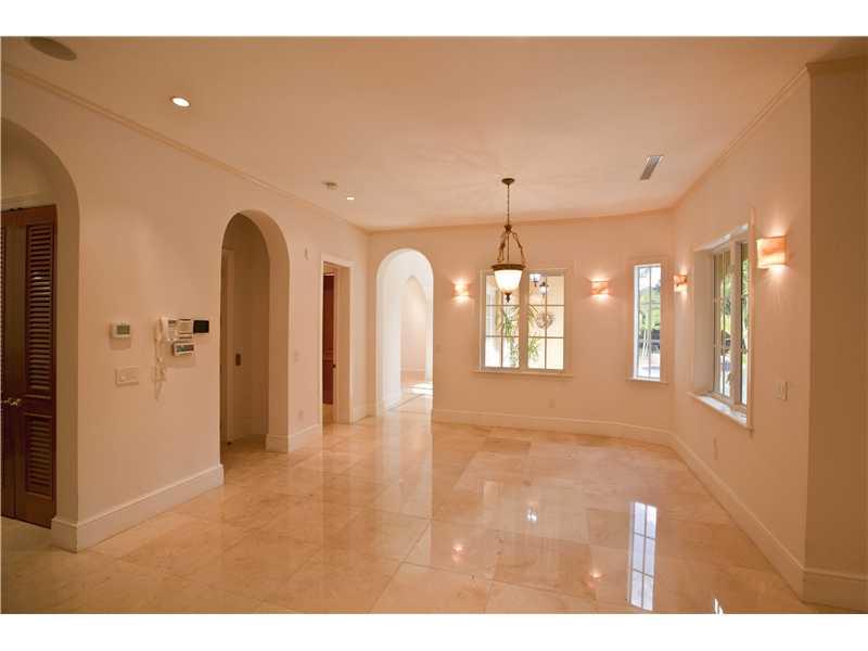 18 54 41 CORAL GABLES SEC - Residential