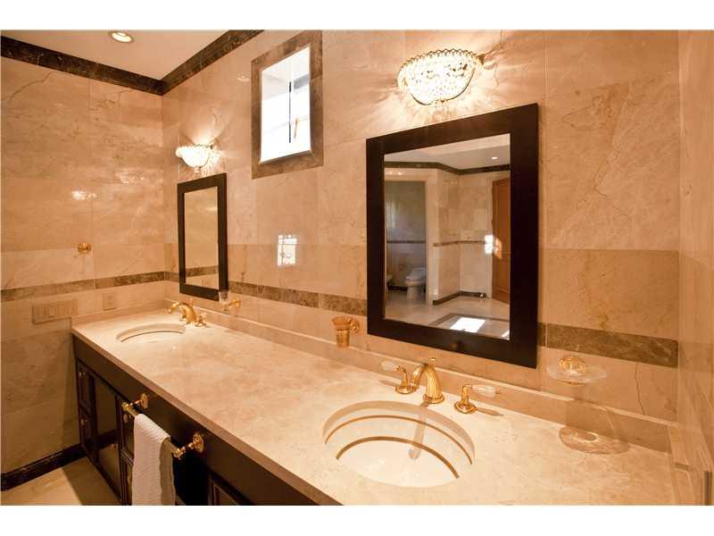 18 54 41 CORAL GABLES SEC - Residential