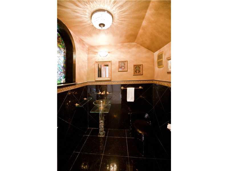 18 54 41 CORAL GABLES SEC - Residential