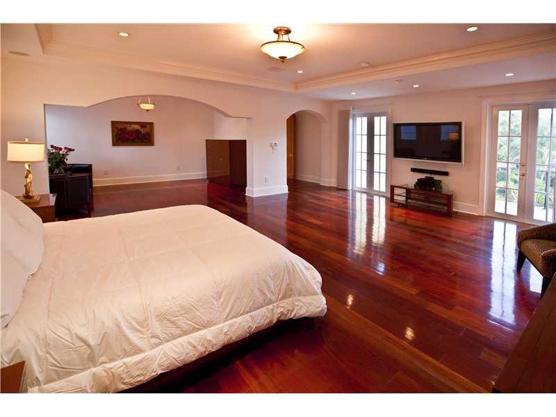 18 54 41 CORAL GABLES SEC - Residential