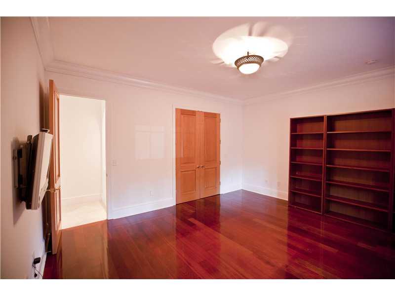 18 54 41 CORAL GABLES SEC - Residential