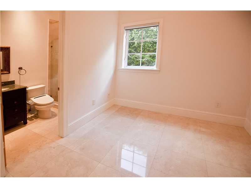 18 54 41 CORAL GABLES SEC - Residential