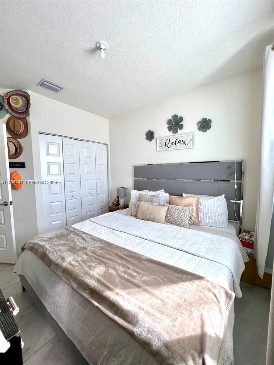 LANDMARK AT DORAL CONDO N - Residential Lease