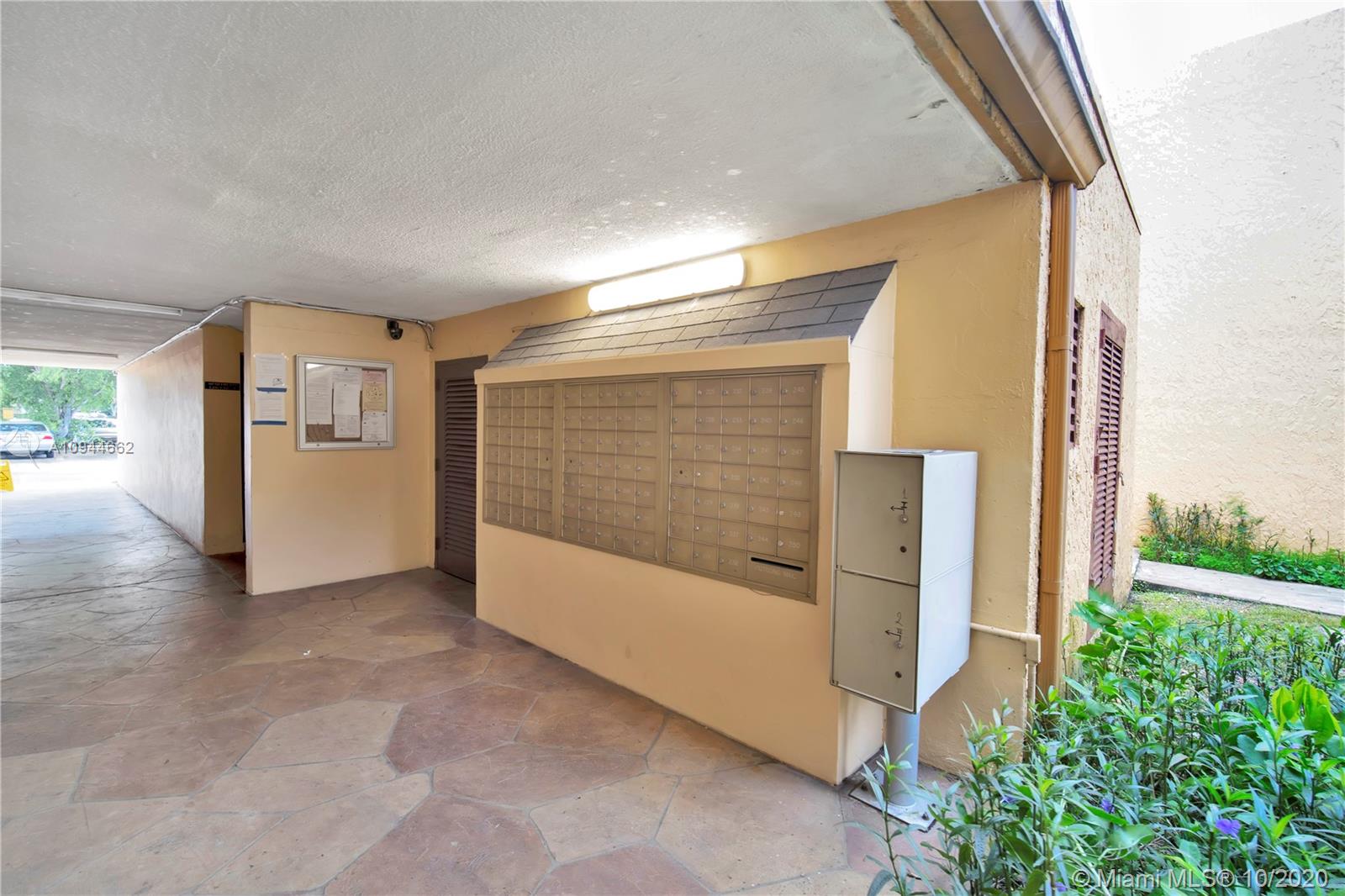 KENDALL HEIGHTS CONDO - Residential