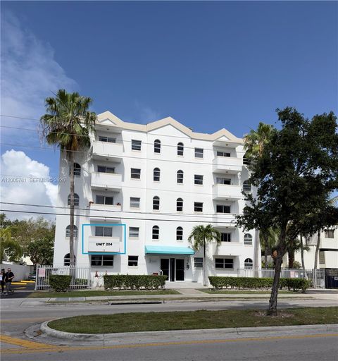 3052 SW 27th Ave 204 Miami FL 33133