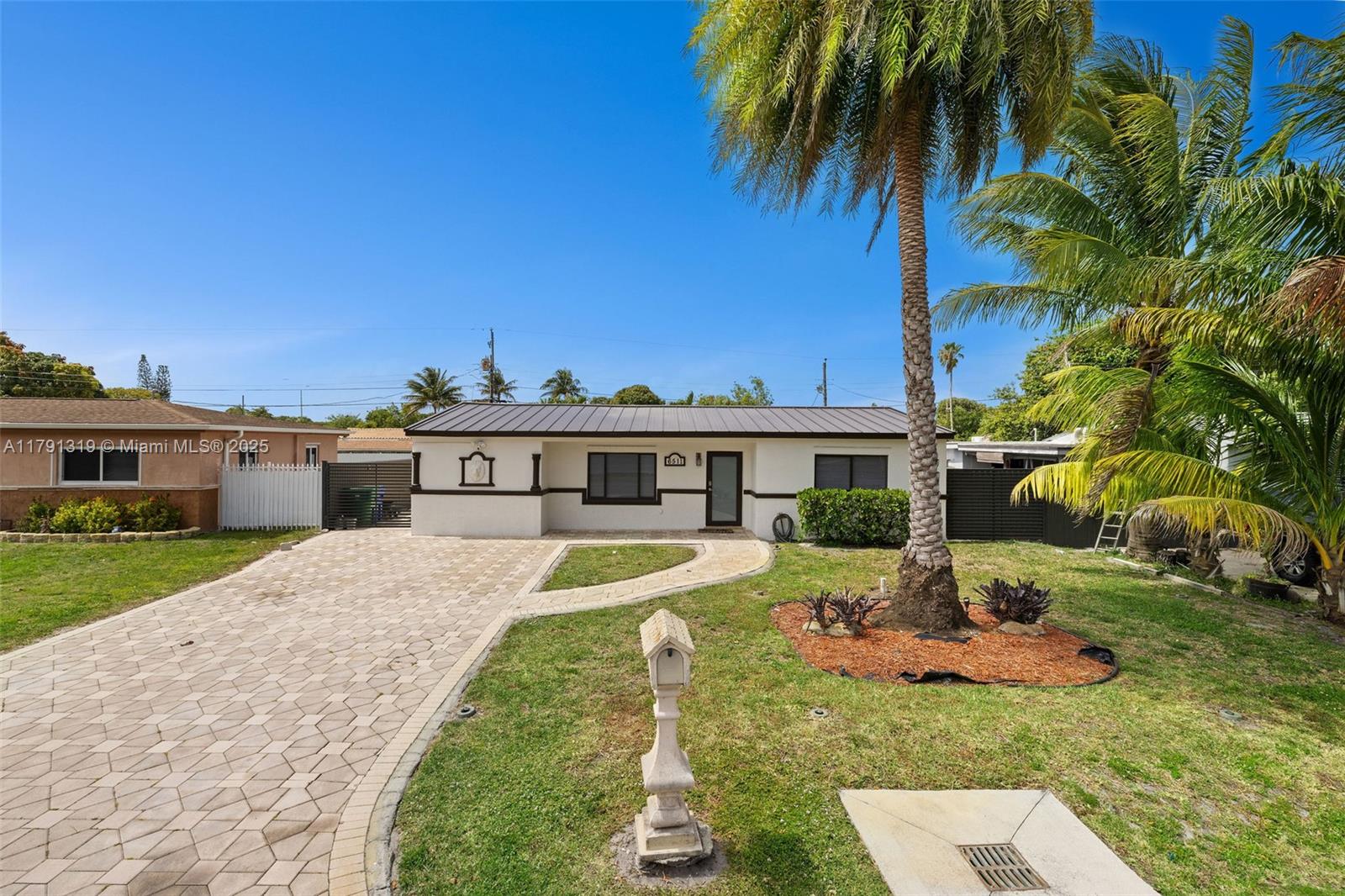 Rental Property at 6511 Sw 31st St, Miramar, Broward County, Florida - Bedrooms: 3 
Bathrooms: 2  - $3,200 MO.