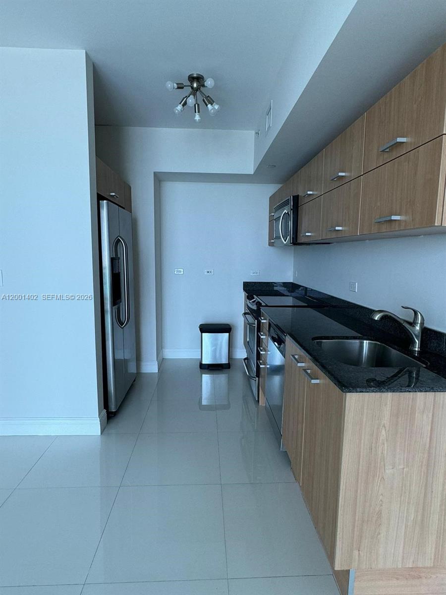 WIND CONDO - Residential Lease