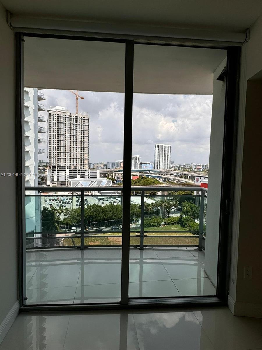 350 S Miami Ave 1415