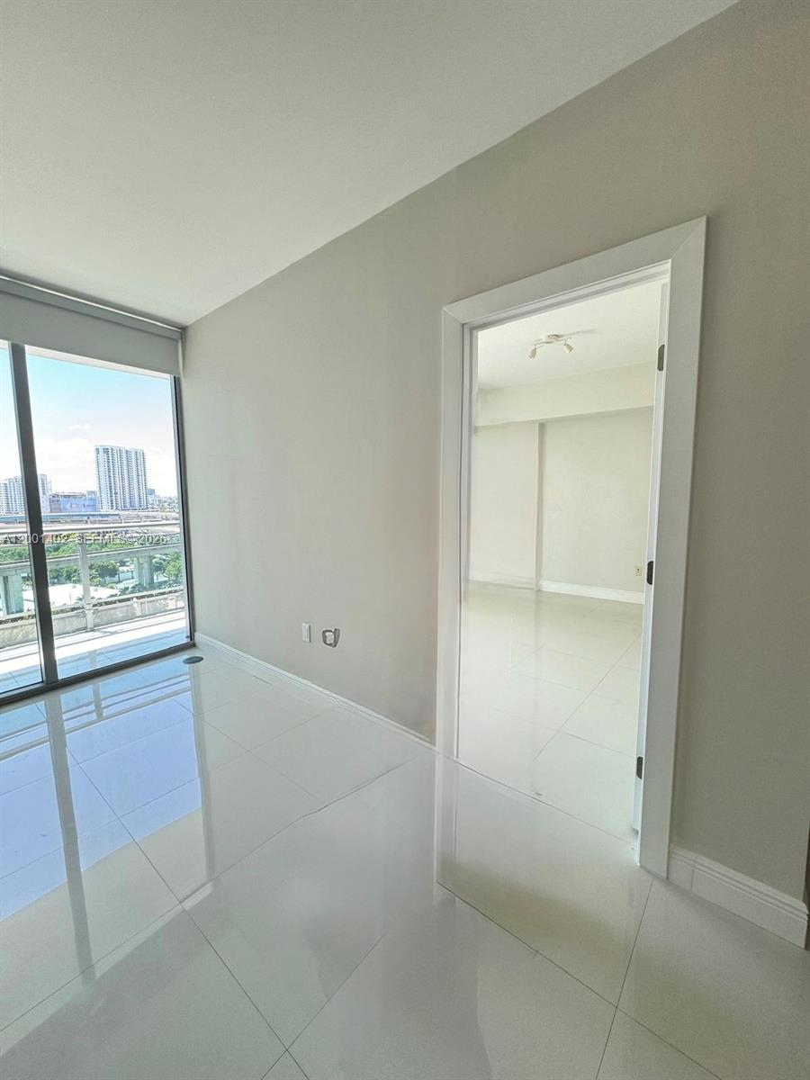 WIND CONDO - Residential Lease