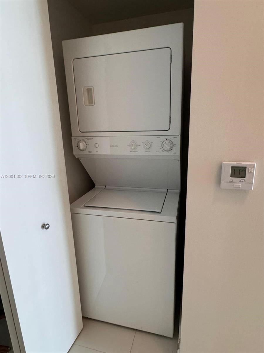 WIND CONDO - Residential Lease