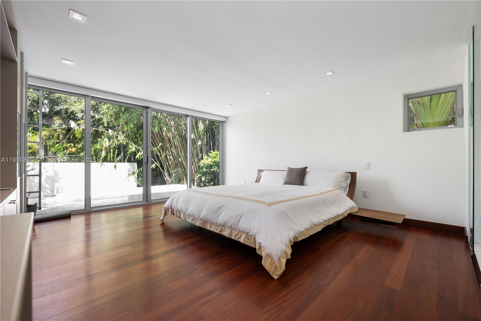 SILVER BLUFF EST SEC C - Residential Lease