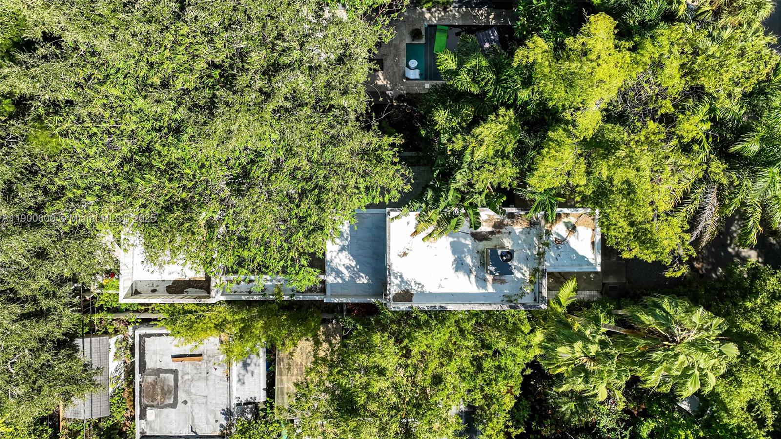 SILVER BLUFF EST SEC C - Residential Lease