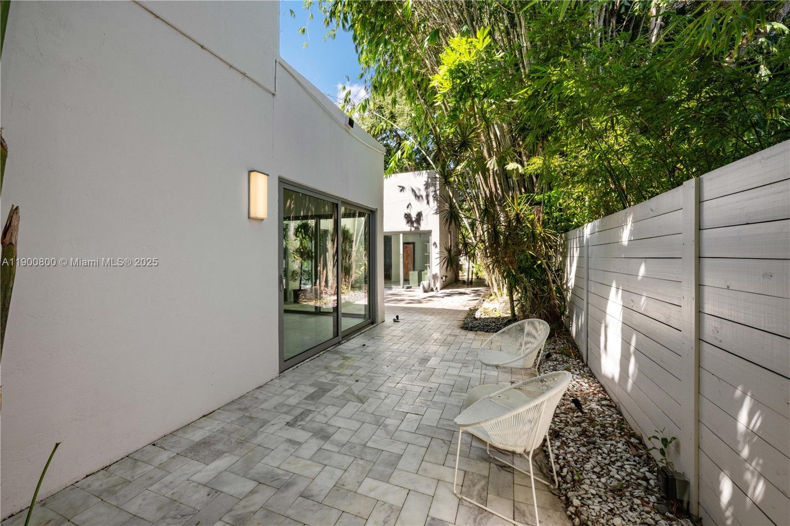 SILVER BLUFF EST SEC C - Residential Lease