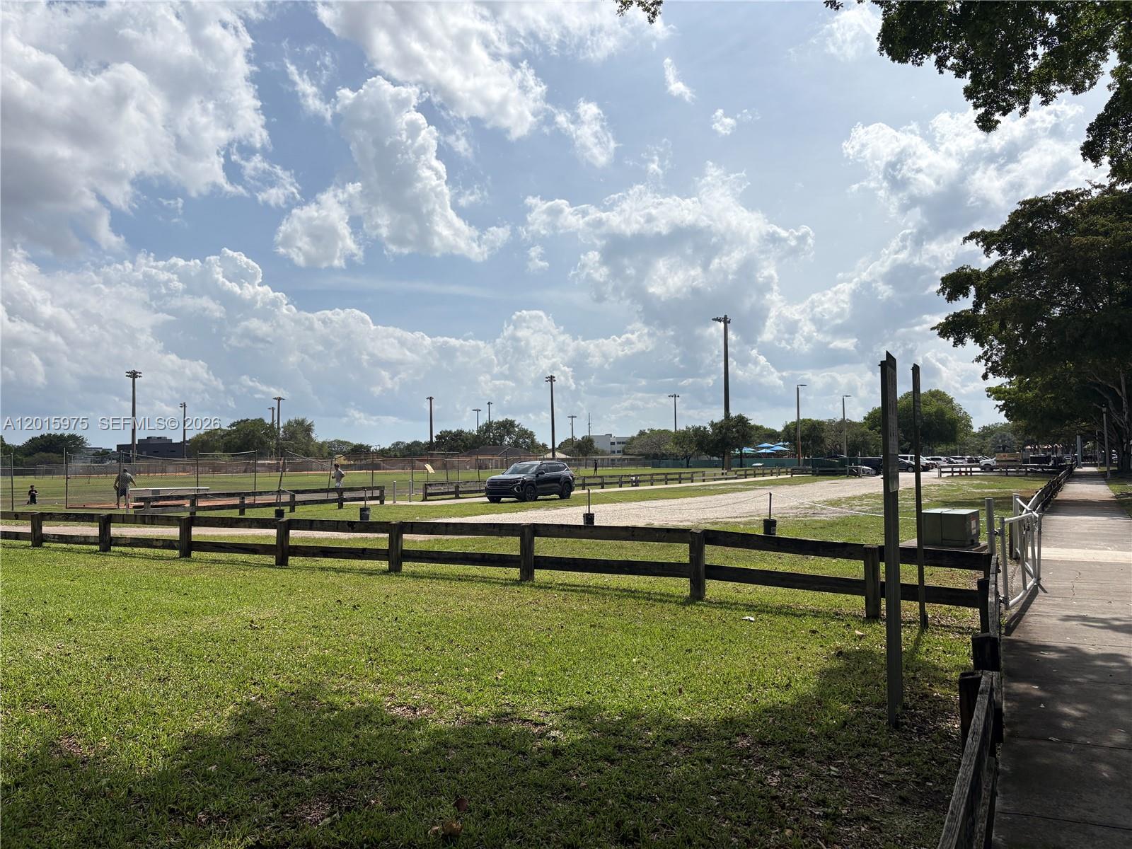 LAKEVIEW AT HAMMOCKS COND - Residential Lease