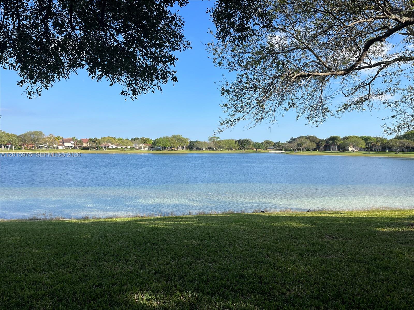 LAKEVIEW AT HAMMOCKS COND - Residential Lease