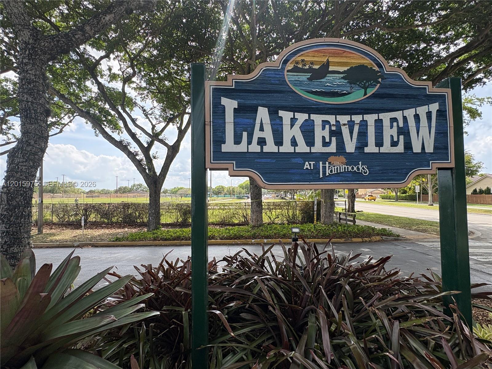 LAKEVIEW AT HAMMOCKS COND - Residential Lease