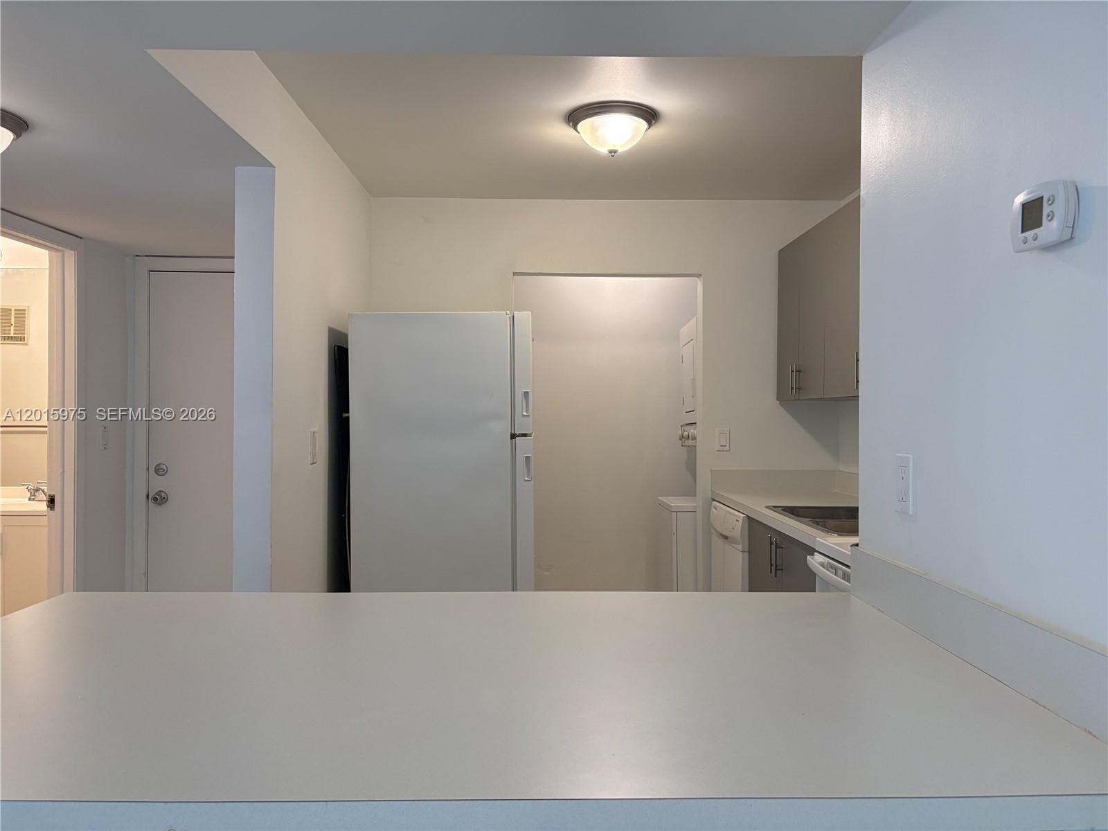 LAKEVIEW AT HAMMOCKS COND - Residential Lease