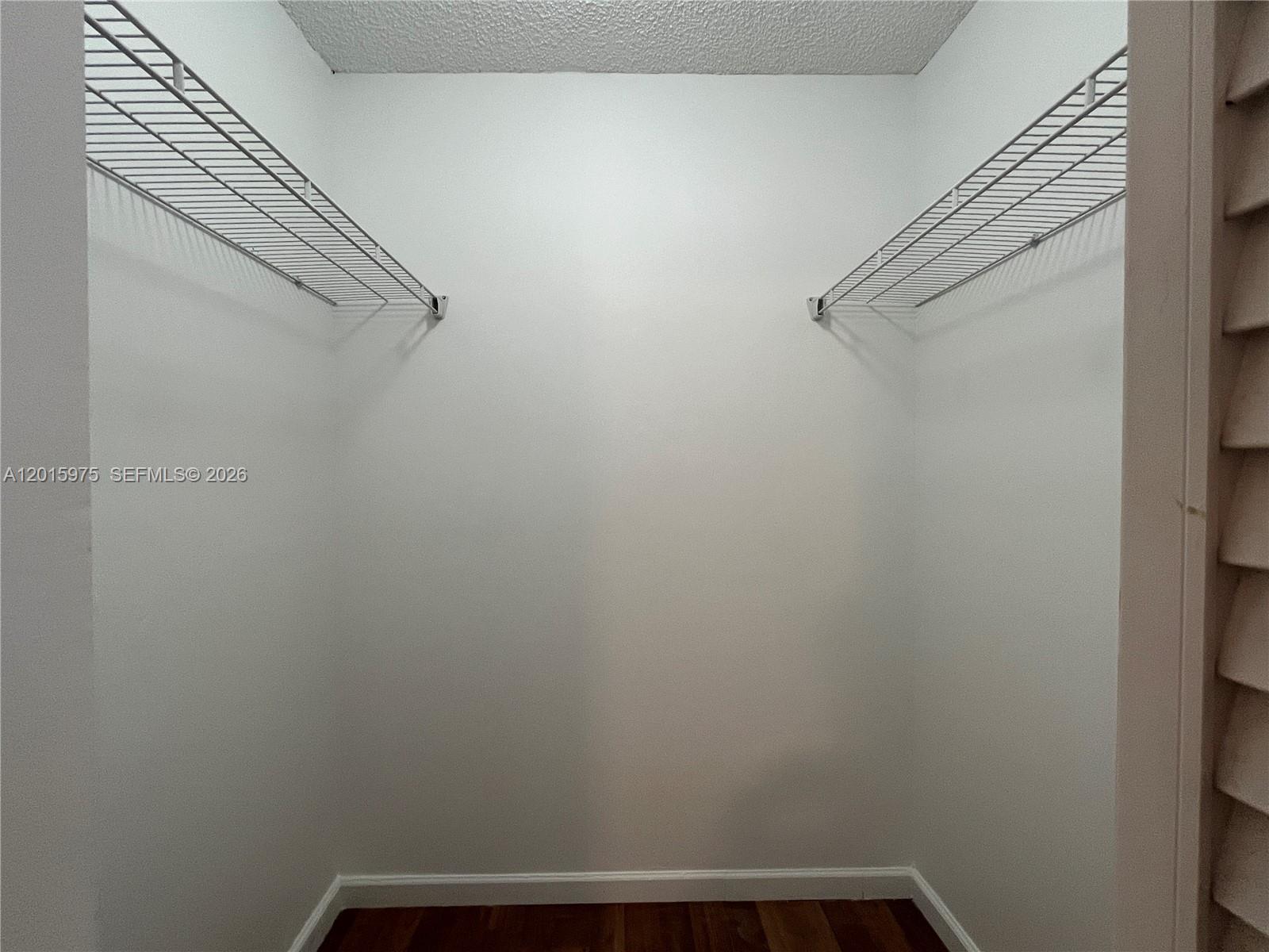 LAKEVIEW AT HAMMOCKS COND - Residential Lease