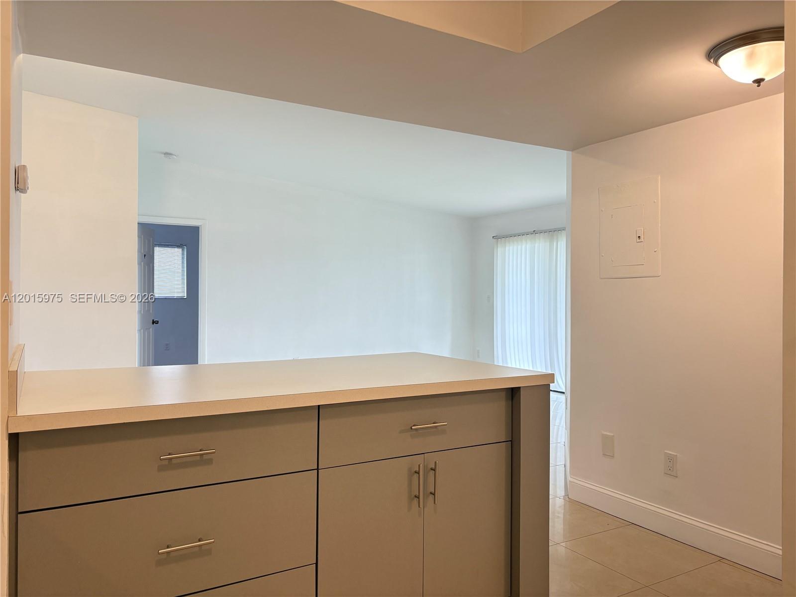 LAKEVIEW AT HAMMOCKS COND - Residential Lease