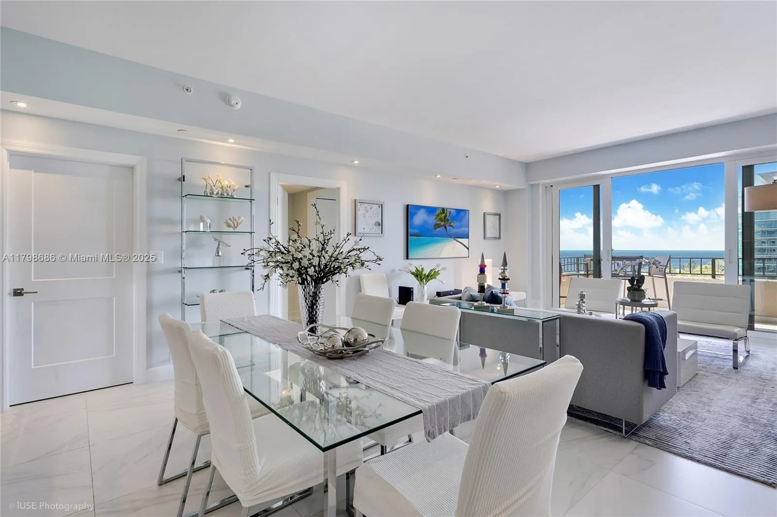 Key Biscayne, Florida 33149, United States, 2 Bedrooms Bedrooms, ,3 BathroomsBathrooms,Residential,Active,125652