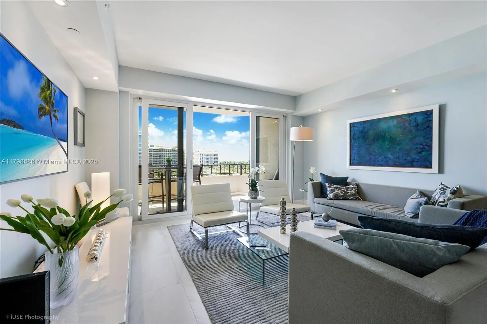 Key Biscayne, Florida 33149, United States, 2 Bedrooms Bedrooms, ,3 BathroomsBathrooms,Residential,Active,125652