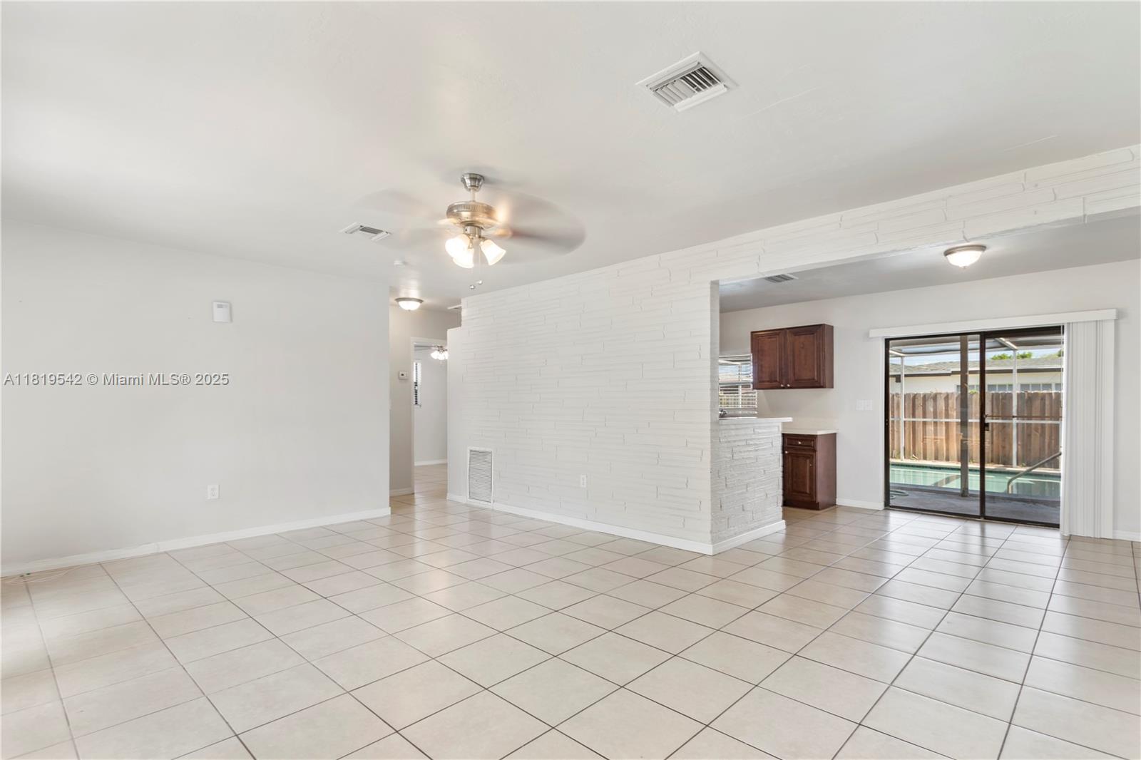 MIRAMAR SEC 11 - Residential