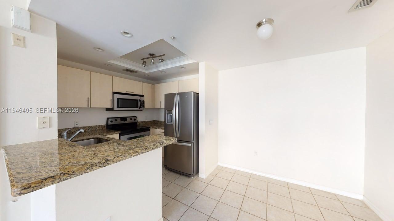 2107 SE 10th Ave 831