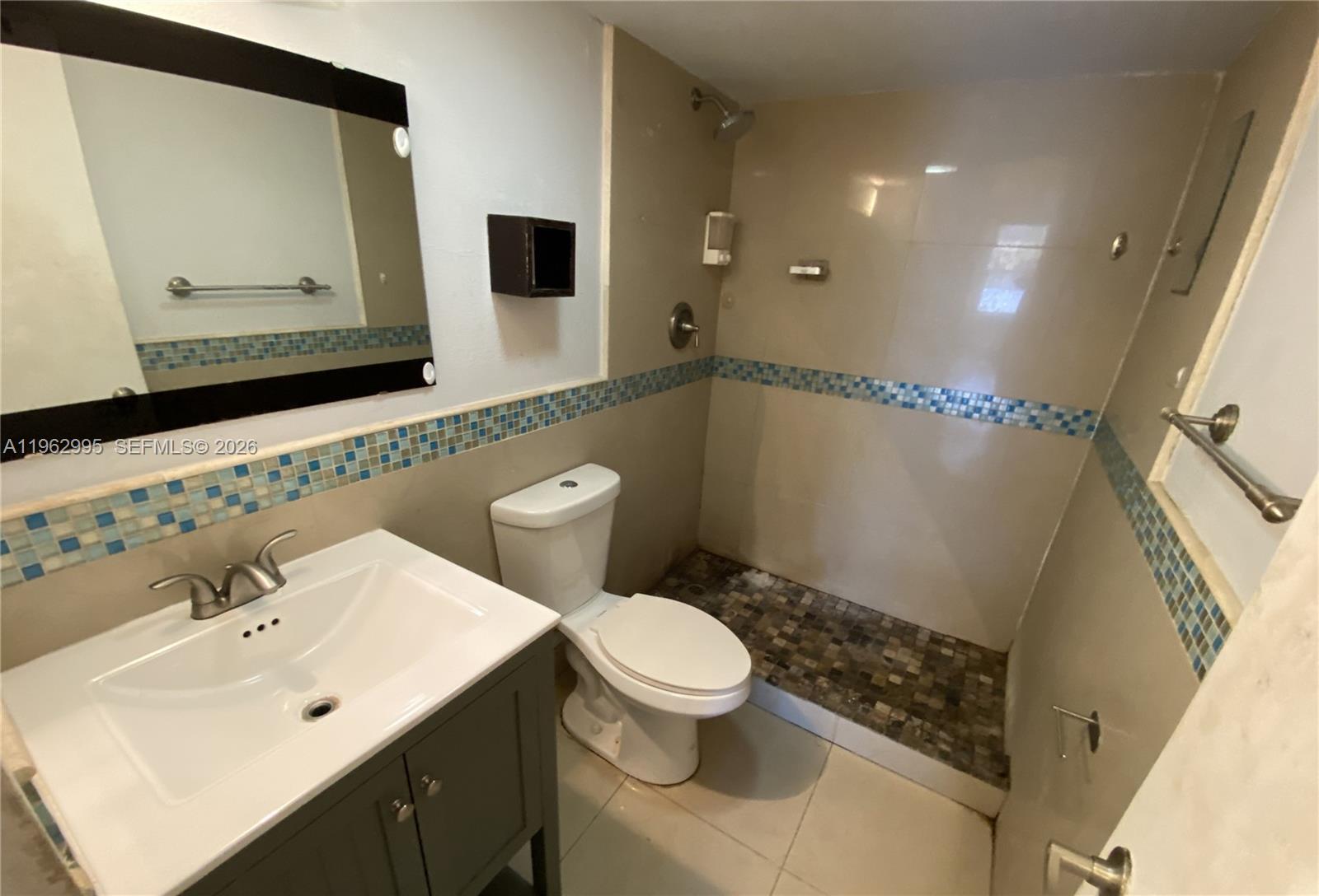 BAYVIEW PALMS CONDO - Residential