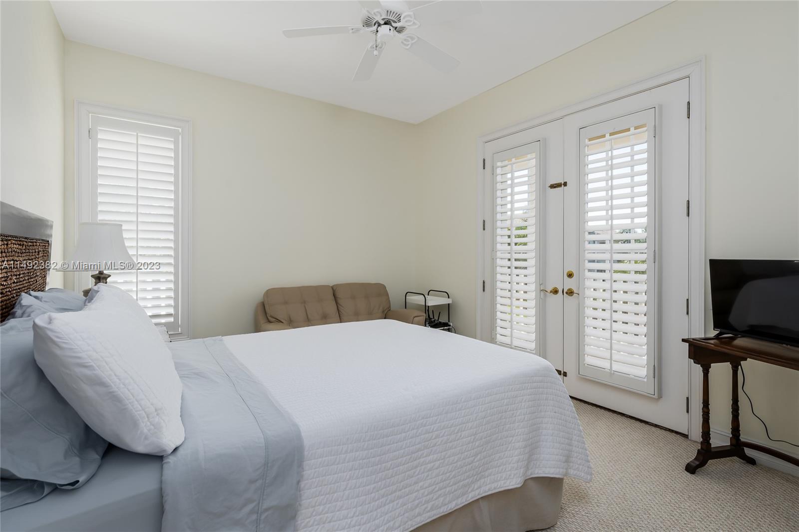 HIDEAWAY BEACH ASSOCIATION - Residential