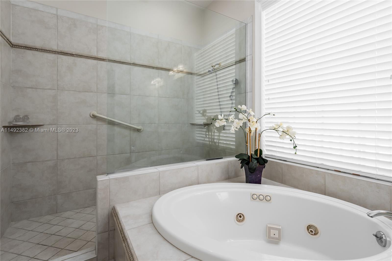 HIDEAWAY BEACH ASSOCIATION - Residential