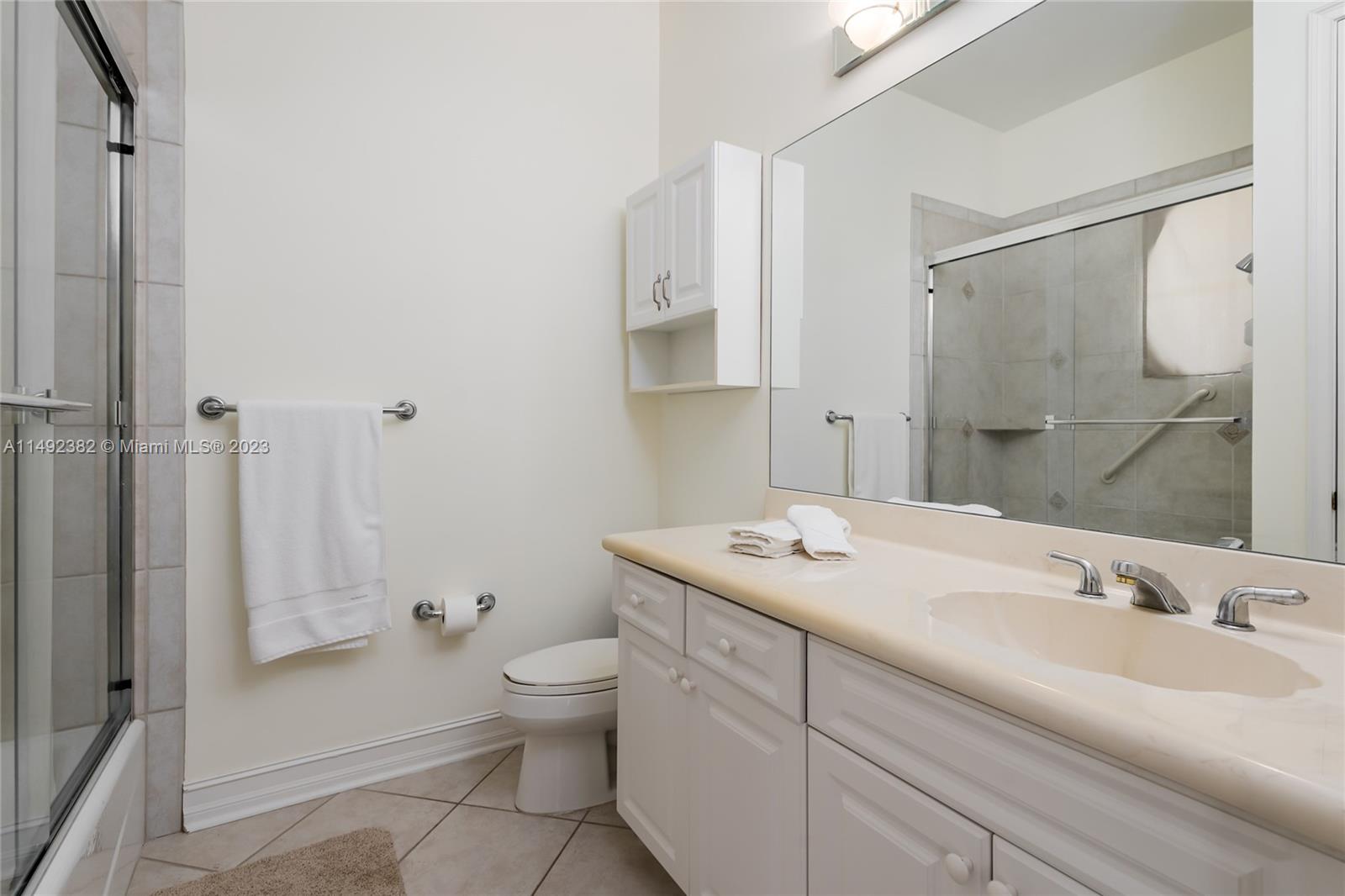 HIDEAWAY BEACH ASSOCIATION - Residential