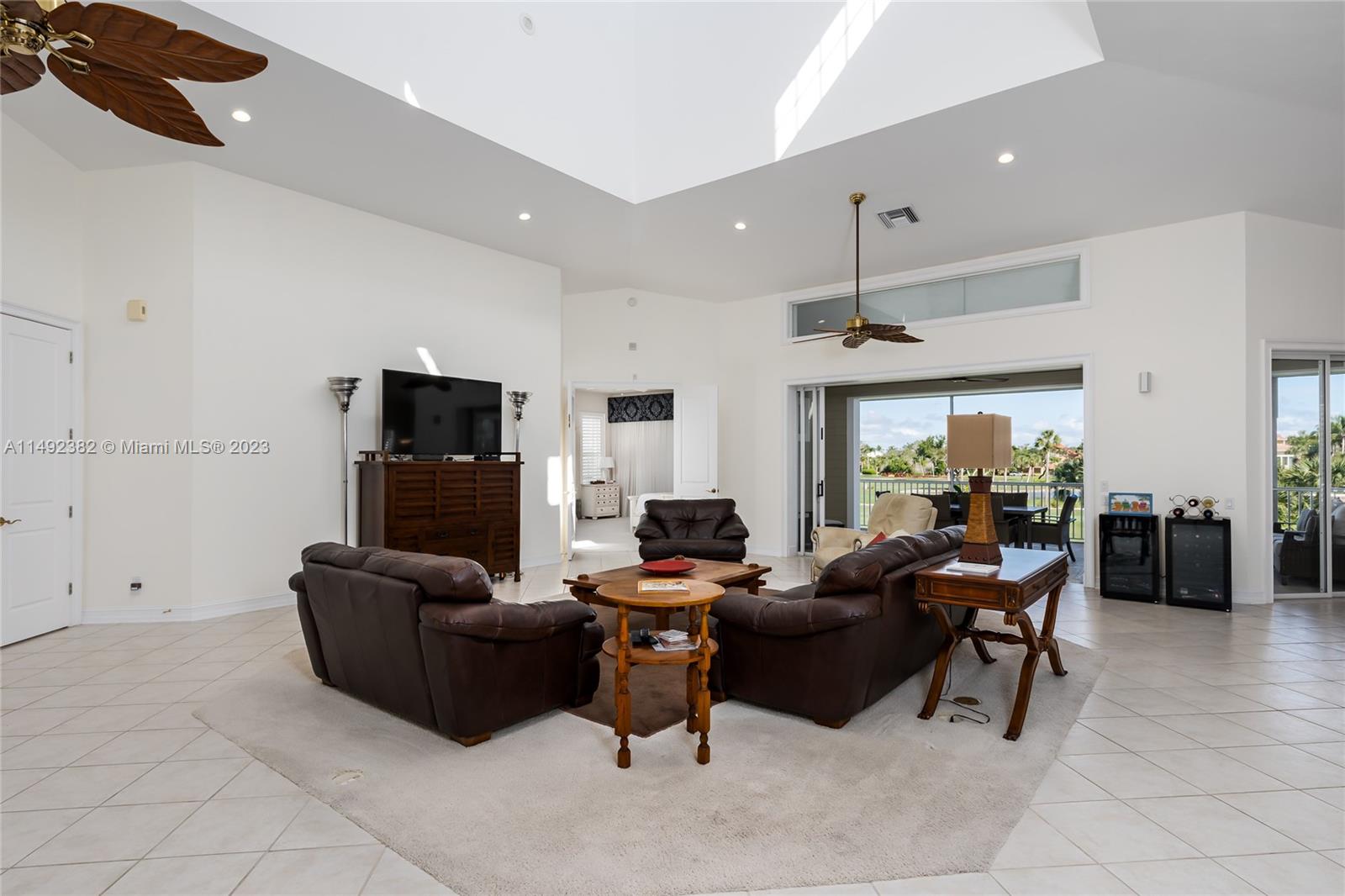 HIDEAWAY BEACH ASSOCIATION - Residential