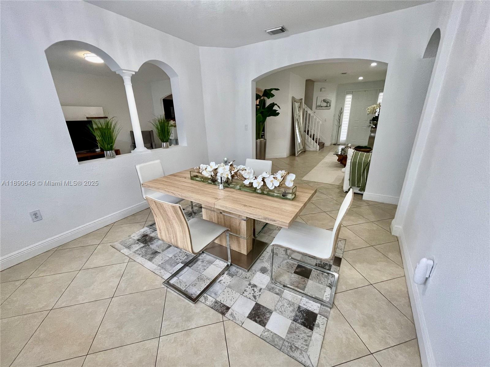ISLANDS AT DORAL - Residential Lease
