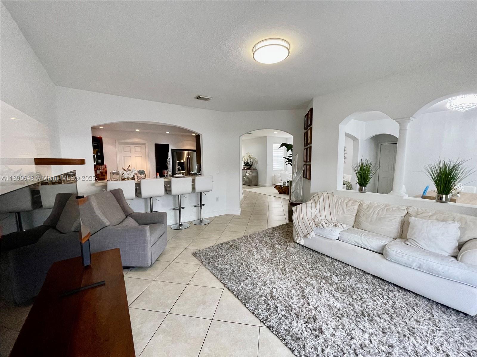 ISLANDS AT DORAL - Residential Lease