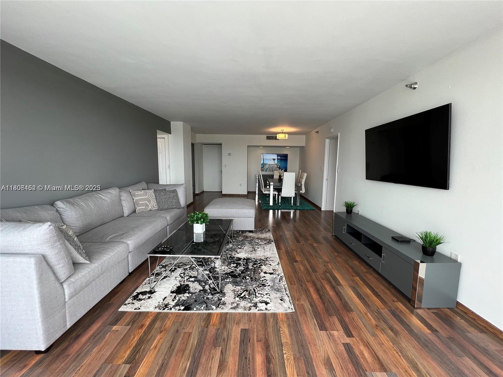 Rental Property at 20515 E Country Club Dr 645, Aventura, Miami-Dade County, Florida - Bedrooms: 2 
Bathrooms: 2  - $3,400 MO.