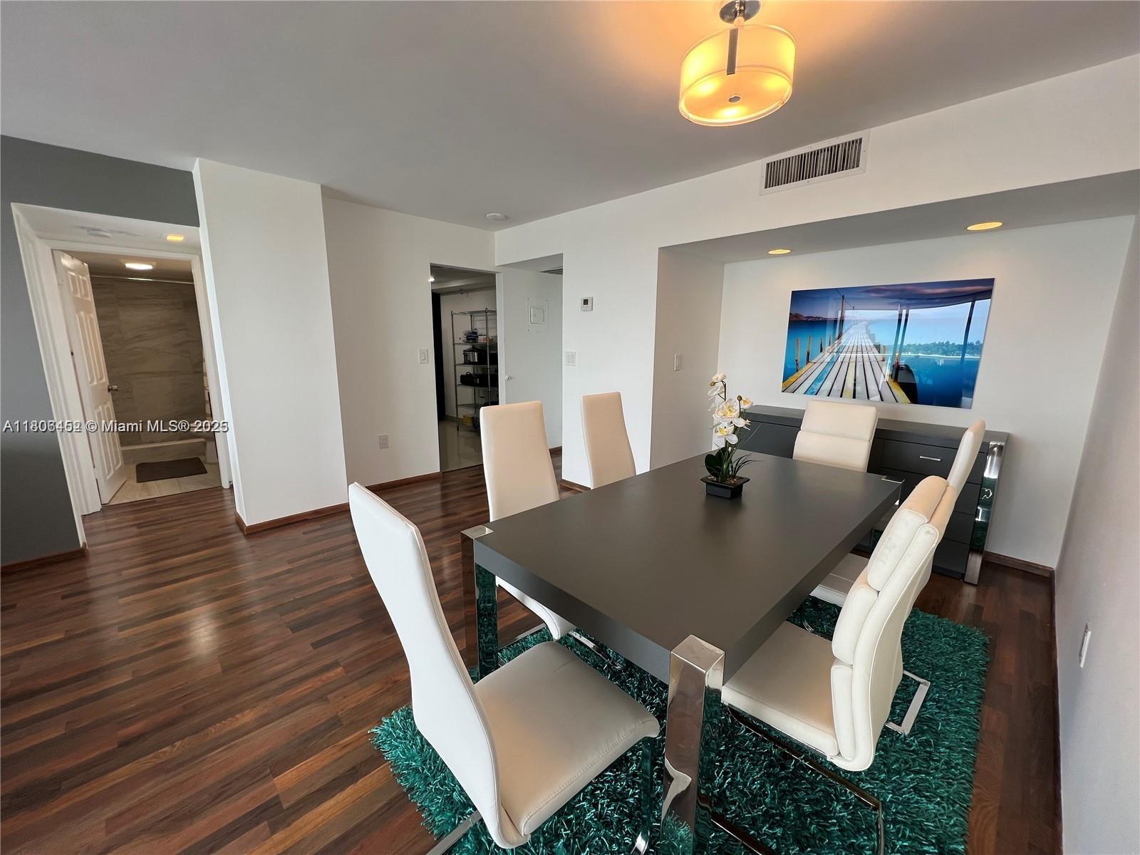 20515 E Country Club Dr 645