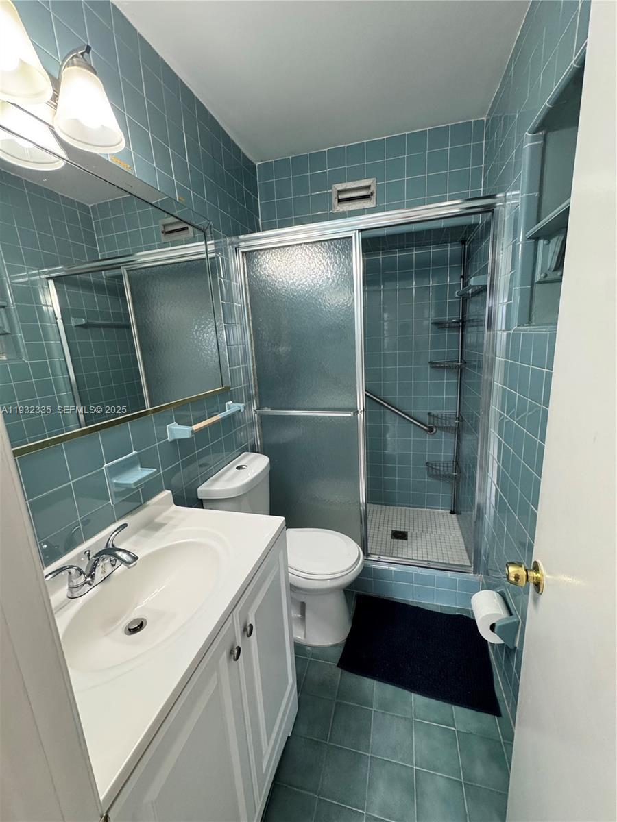 CORAL PARK ESTATES SEC 3 - Residential Lease