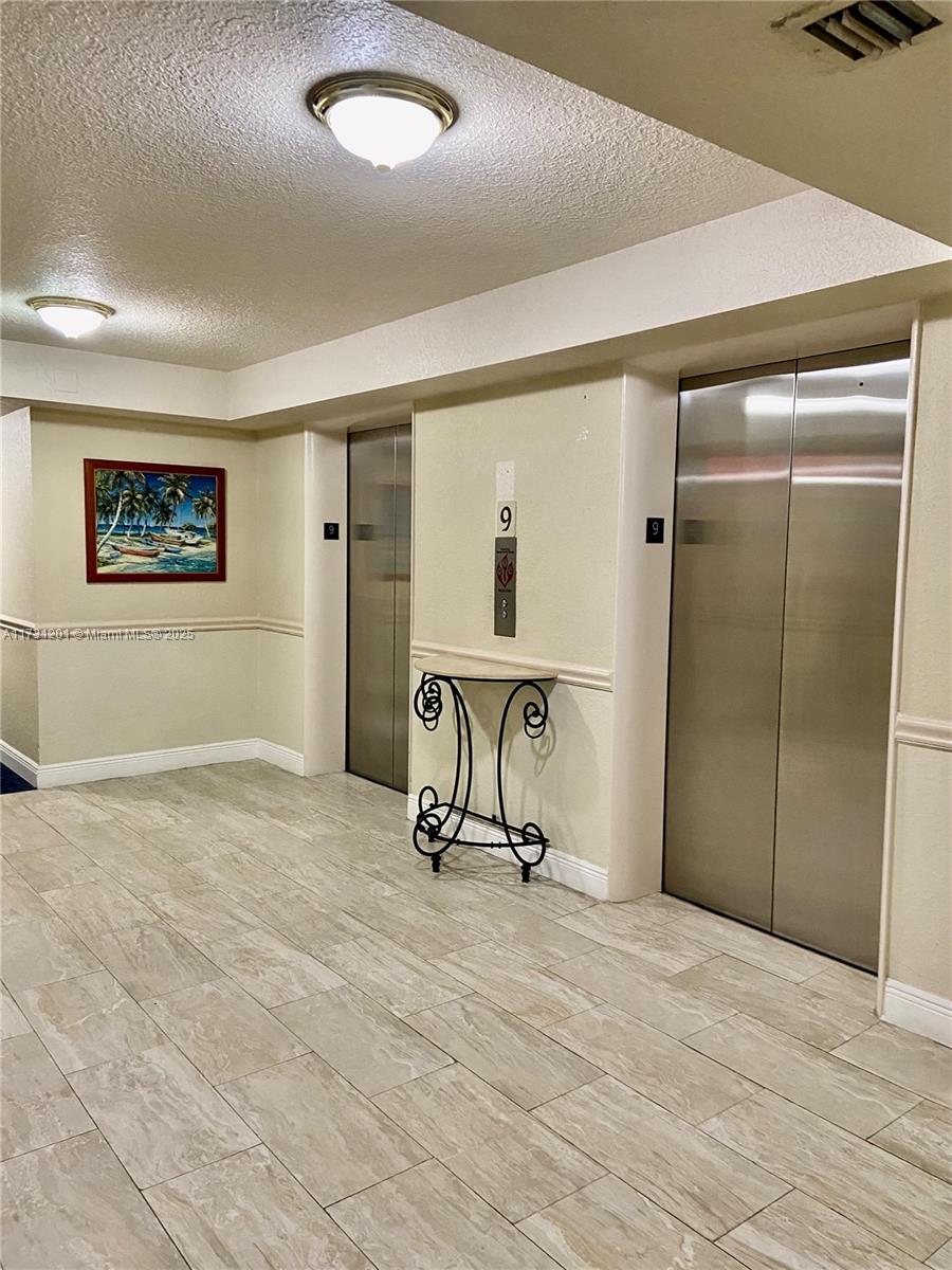 ALEXANDER TOWERS CONDO - Residential