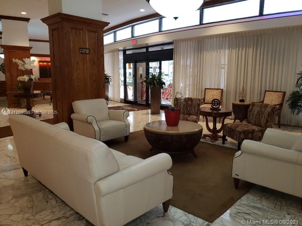 ALEXANDER TOWERS CONDO - Residential