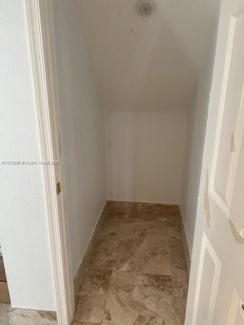 AMERITRAIL SECTION III - Residential Lease