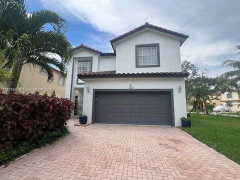 1298 NW 192nd Ter Pembroke Pines FL 33029